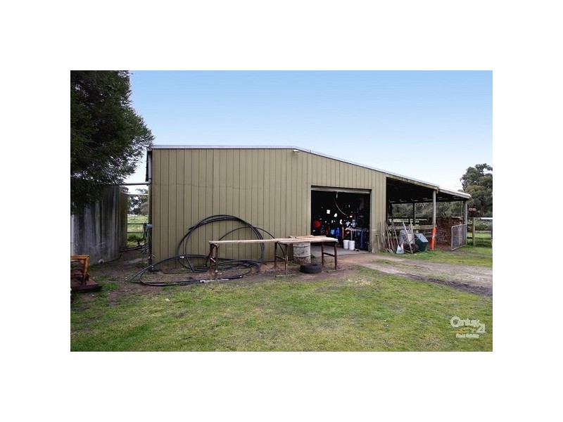 35 Whitneys Road, Somerville VIC 3912