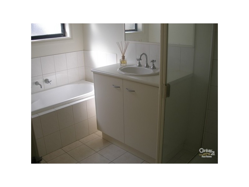 2/308-310 Frankston Dandenong Rd, Seaford VIC 3198