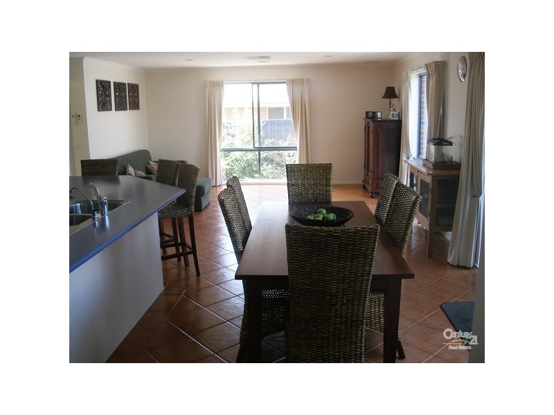 2 Dora Court, Somerville VIC 3912