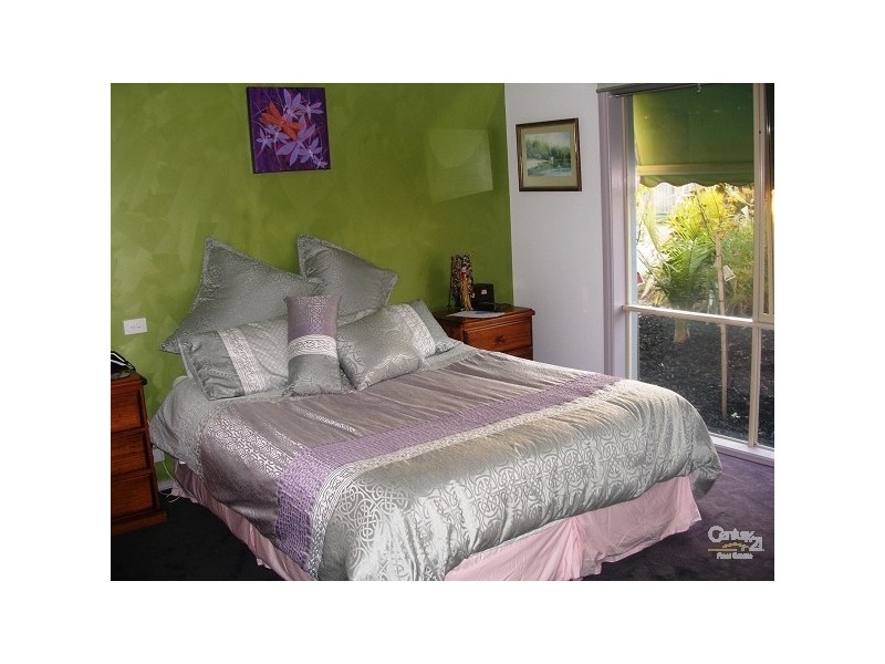 17 Melaleuca Drive, Hastings VIC 3915