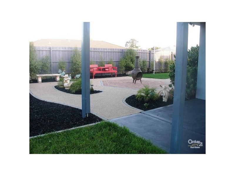 17 Melaleuca Drive, Hastings VIC 3915