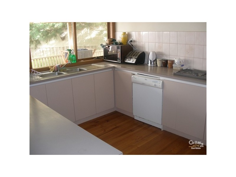 11 Carla Court, Somerville VIC 3912