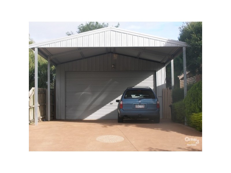 11 Carla Court, Somerville VIC 3912