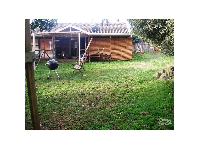 8 Lady Beverley Circuit, Somerville VIC 3912