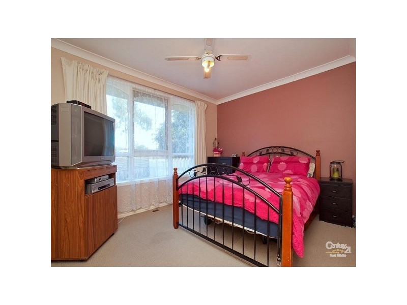 11 Cedar Street, Langwarrin VIC 3910