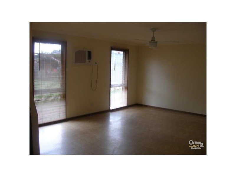 13 Fay Crt, Somerville VIC 3912