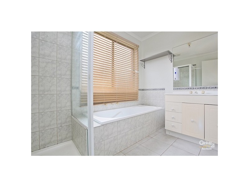 27 Kinlora Drive, Somerville VIC 3912