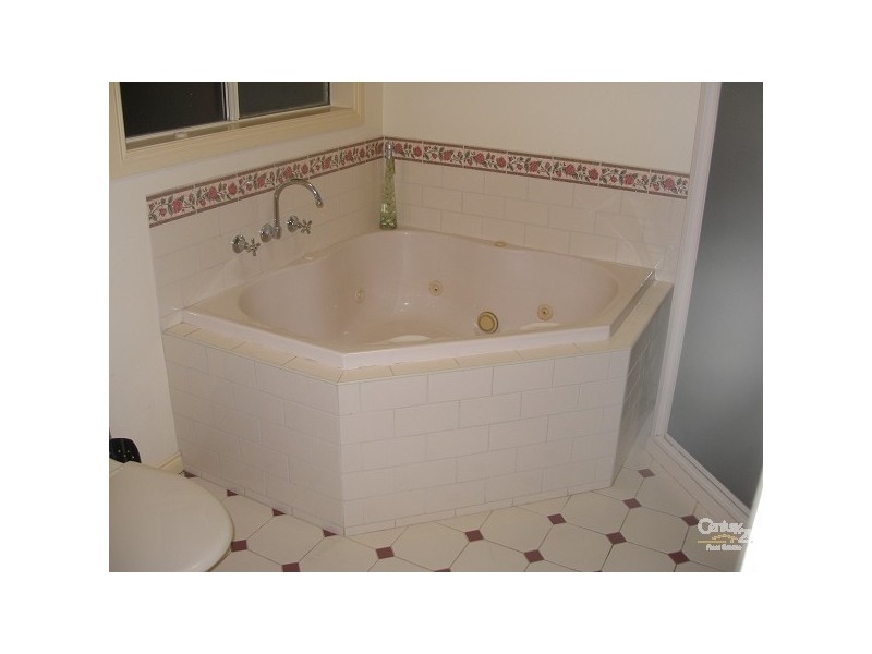 40 Whimbrel Crescent, Carrum Downs VIC 3201