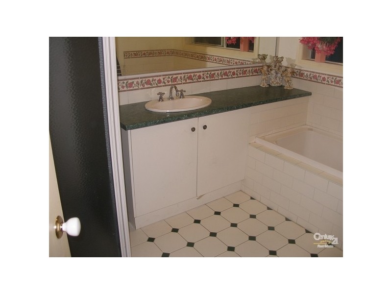 40 Whimbrel Crescent, Carrum Downs VIC 3201