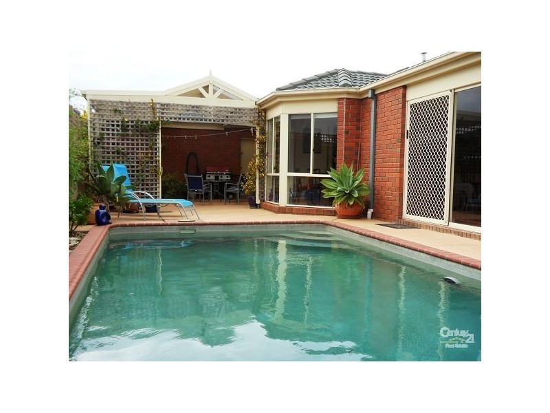 7 Ronald Court, Somerville VIC 3912