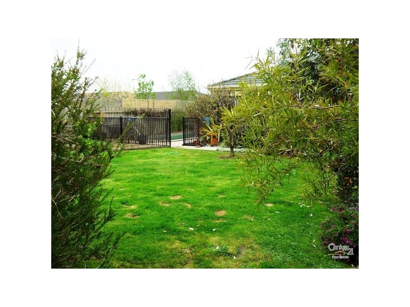 7 Ronald Court, Somerville VIC 3912