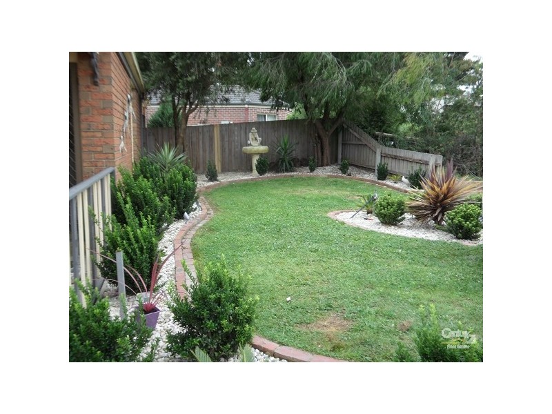 20 Clairmont Close, Somerville VIC 3912