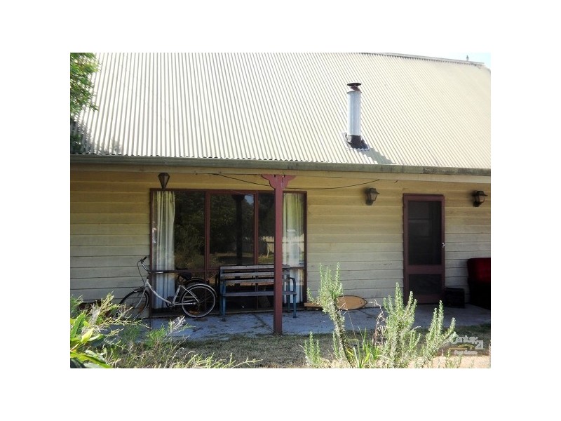 15 Queens Road, Pearcedale VIC 3912