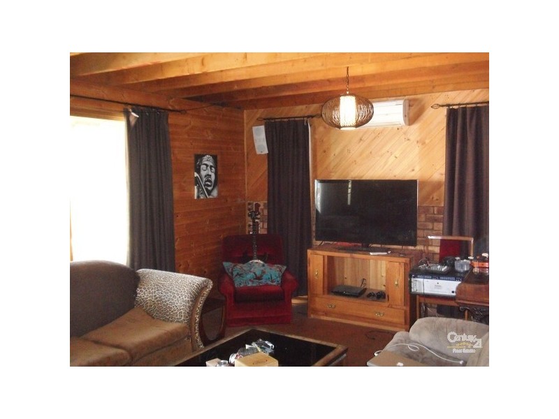 15 Queens Road, Pearcedale VIC 3912