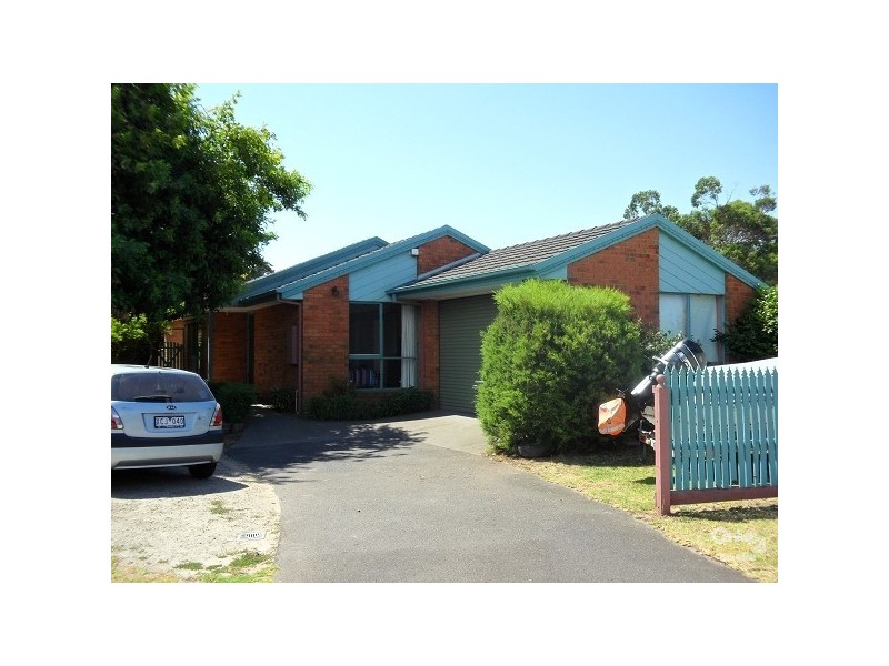 2 Craig Ave, Tyabb VIC 3913