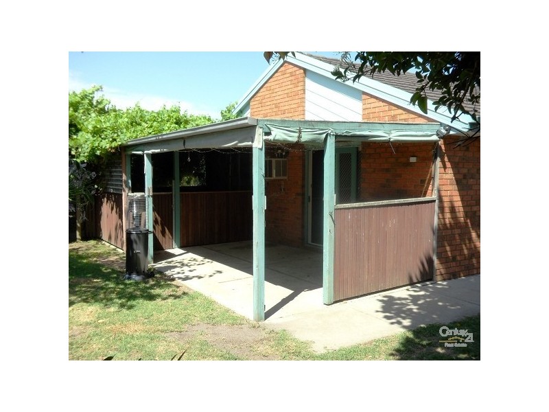 2 Craig Ave, Tyabb VIC 3913