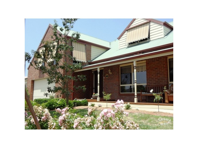 70 Graf Road, Somerville VIC 3912