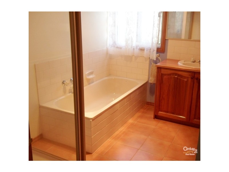 70 Graf Road, Somerville VIC 3912