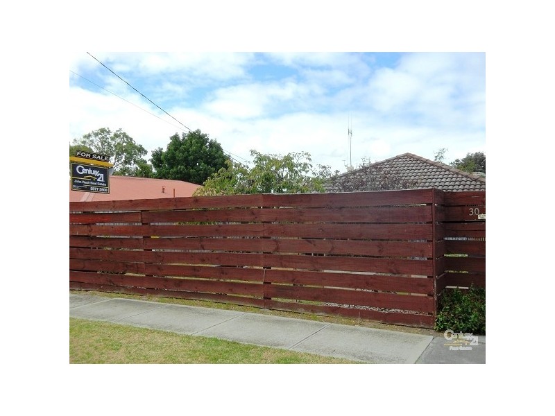 30 McCulloch Ave, Seaford VIC 3198