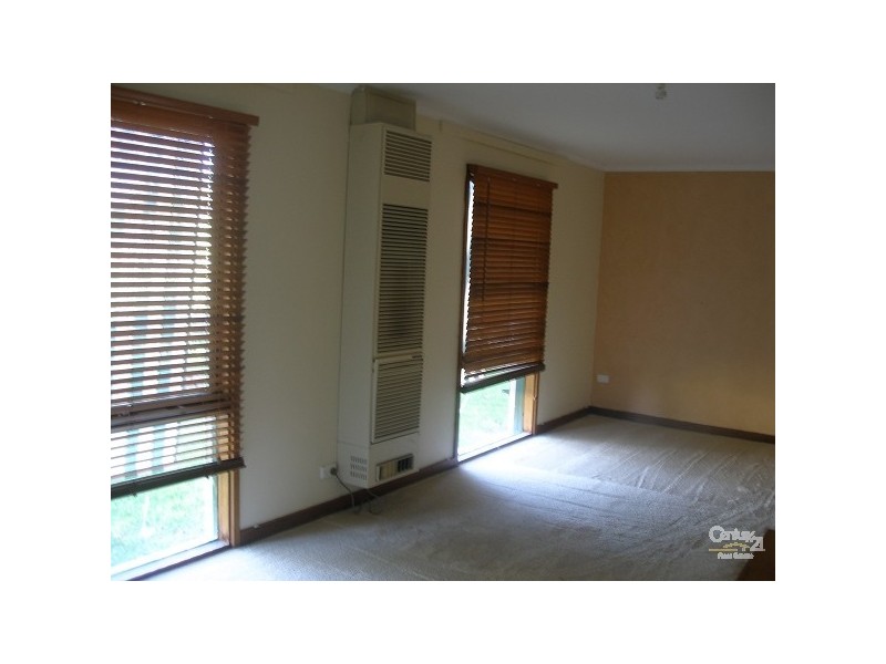 37 Deanswood Dve, Somerville VIC 3912