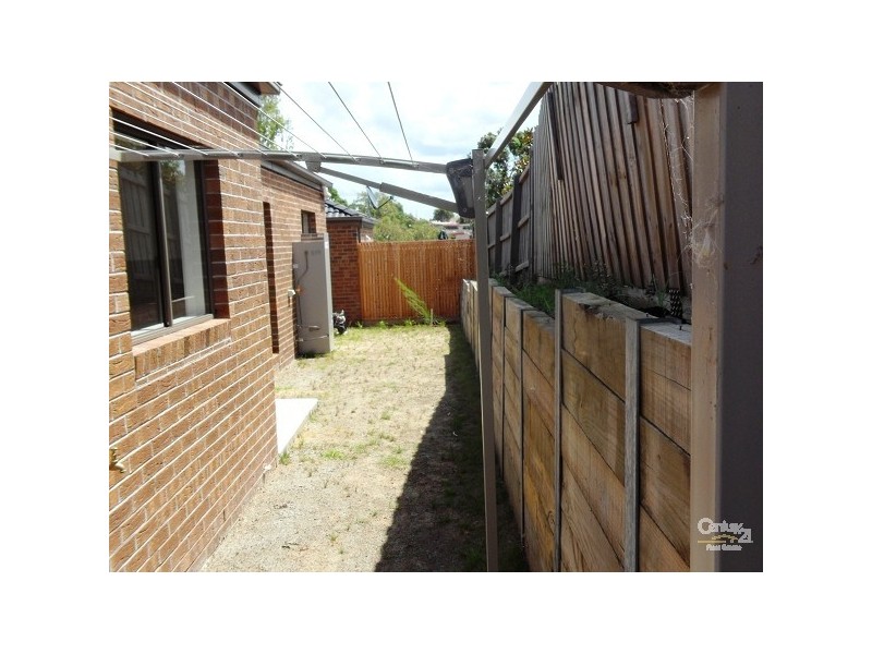 8/5 Serra Close, Langwarrin VIC 3910