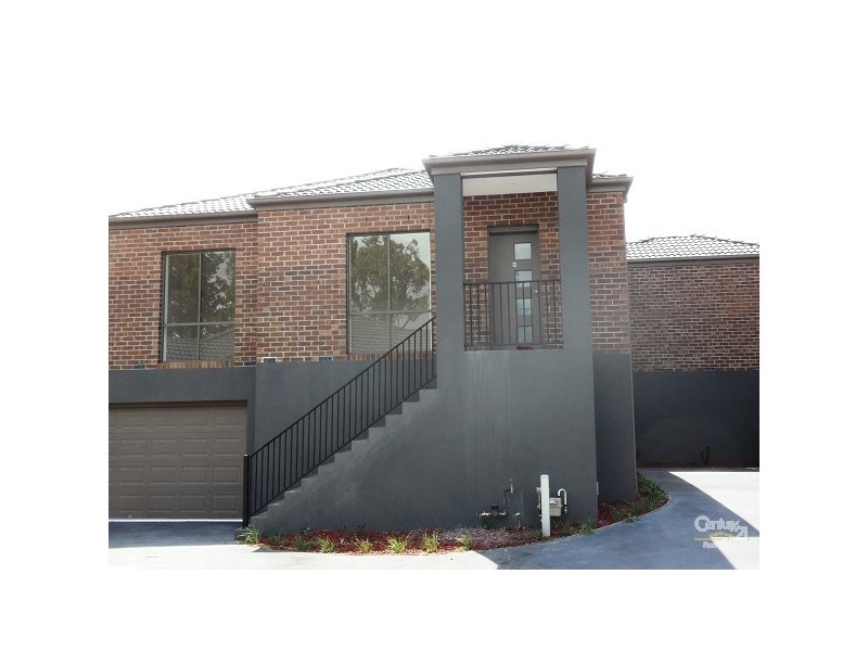 8/5 Serra Close, Langwarrin VIC 3910