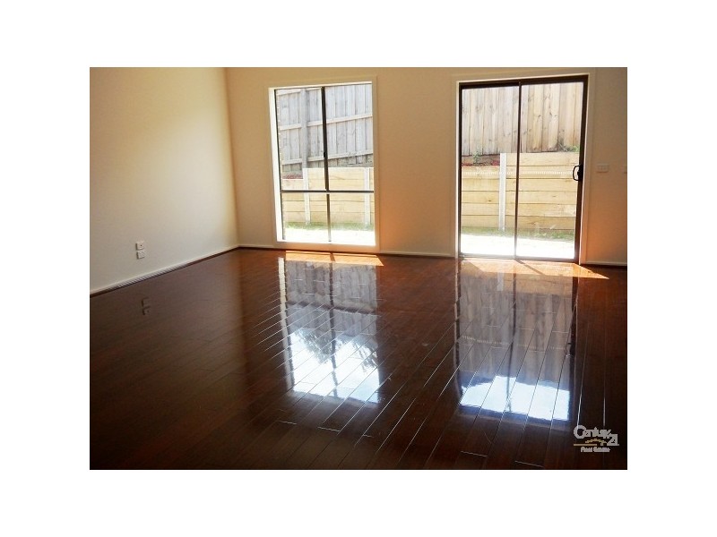 8/5 Serra Close, Langwarrin VIC 3910