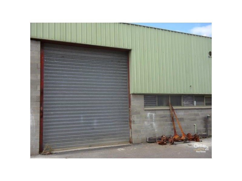 43 Moresby Ave, Seaford VIC 3198