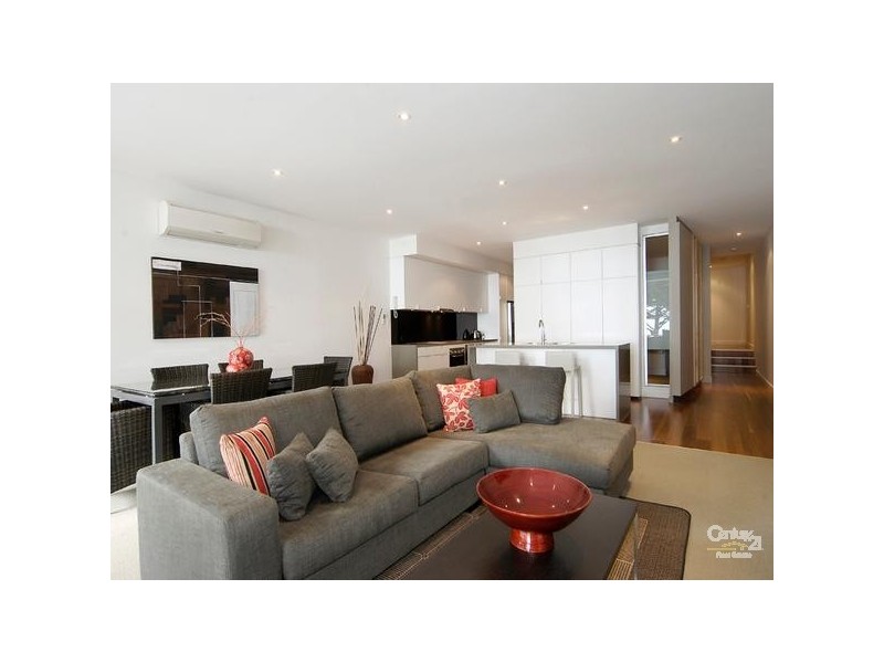 1/4 Esplanade, Cowes VIC 3922