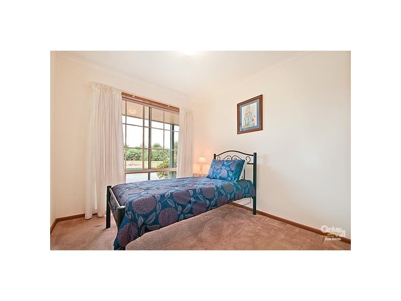 6 Pivato Court, Cannons Creek VIC 3977