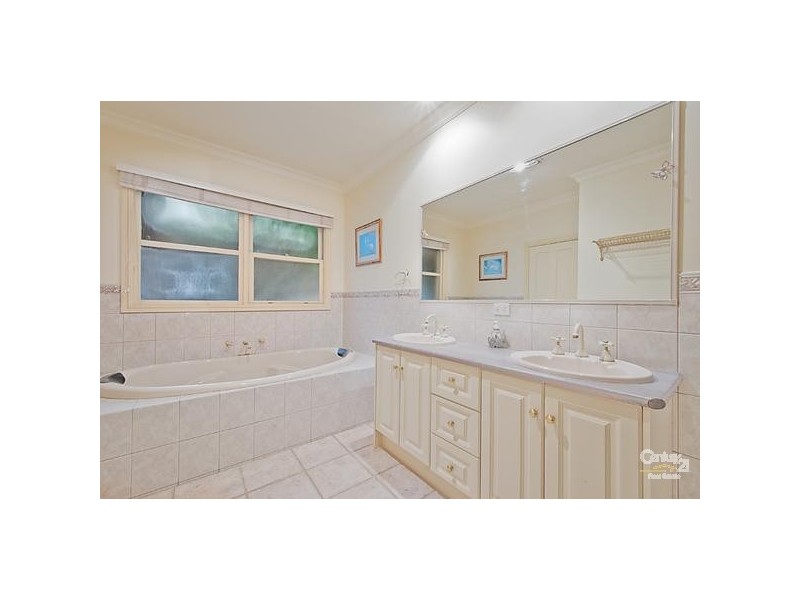 5 Janeallan Court, Tyabb VIC 3913