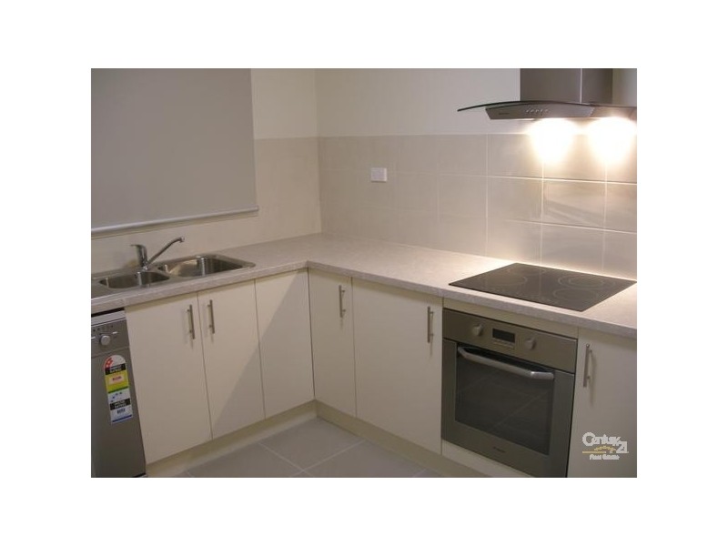 2/5 Grant Road, Somerville VIC 3912