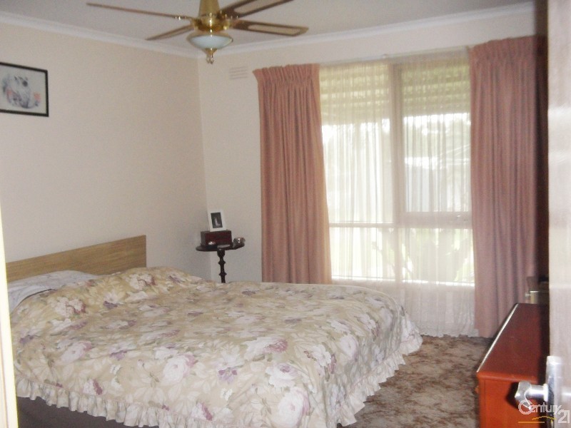 203-205 Smiths Lane, Cranbourne South VIC 3977