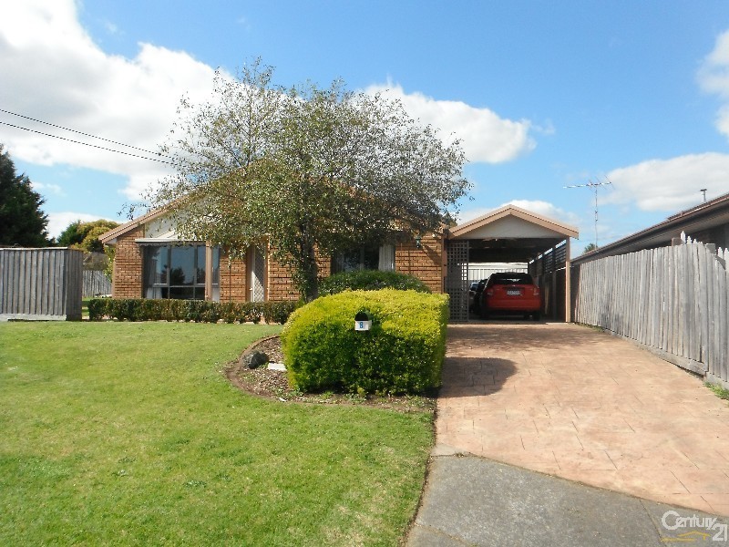 8 Petrel Court, Carrum Downs VIC 3201