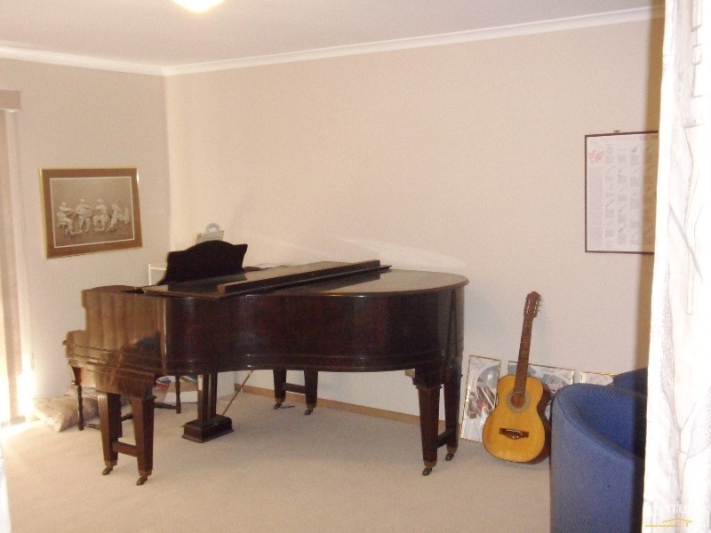 5 Wyldwood Close, Somerville VIC 3912