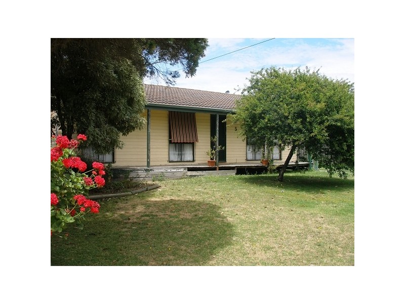 5 Bruce Drive, Somerville VIC 3912