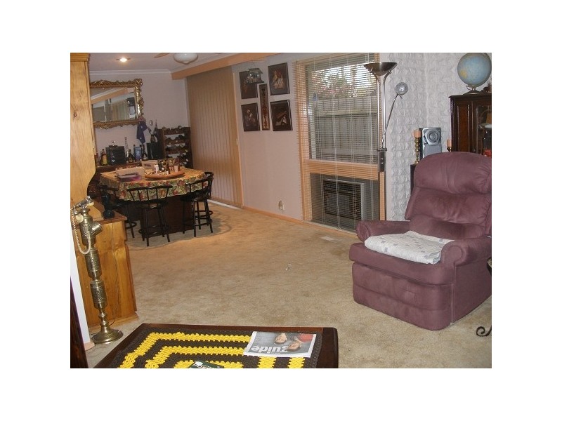 2 Effron Court, Frankston VIC 3199