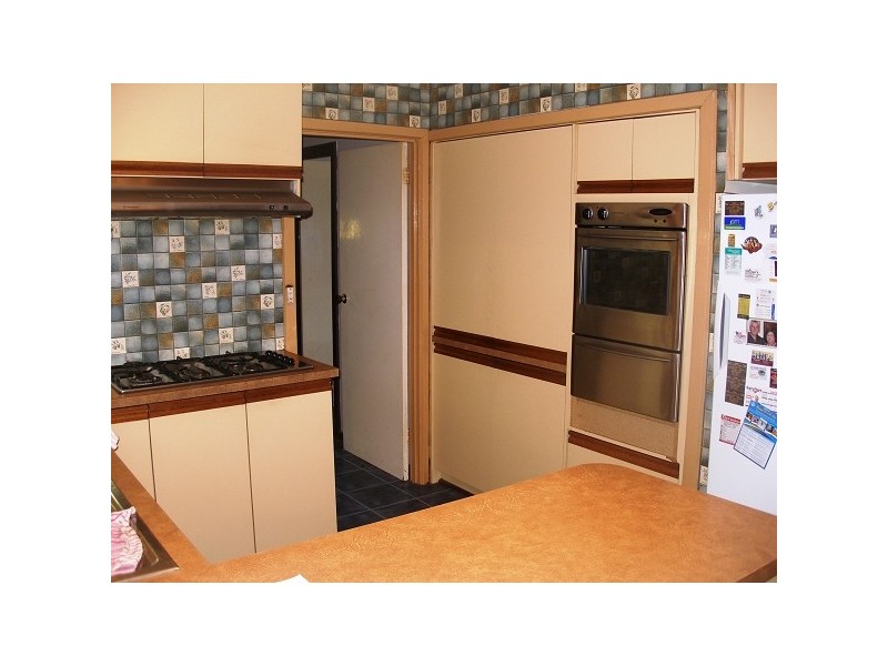 2 Effron Court, Frankston VIC 3199