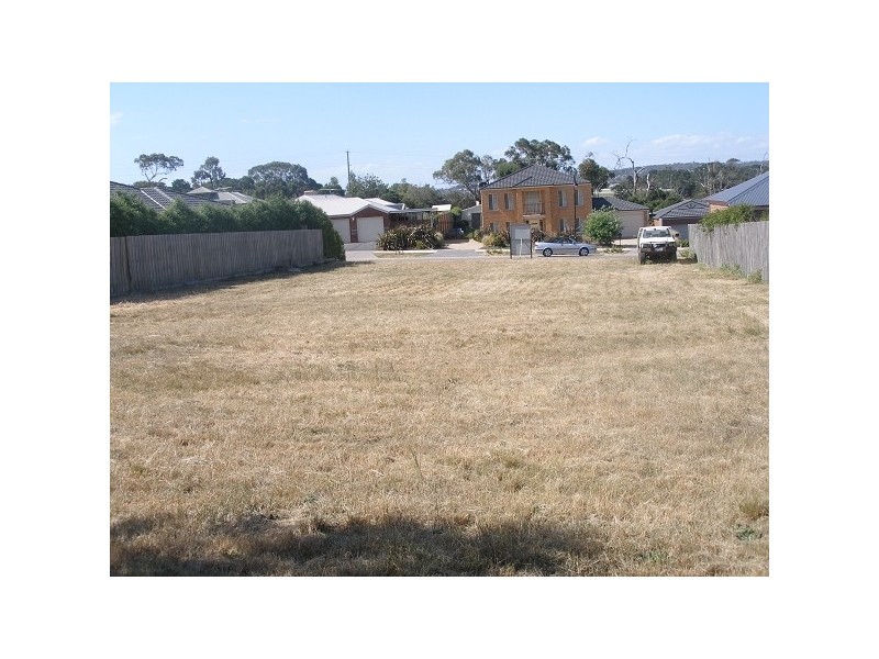 17 Ben Drive, Mornington VIC 3931