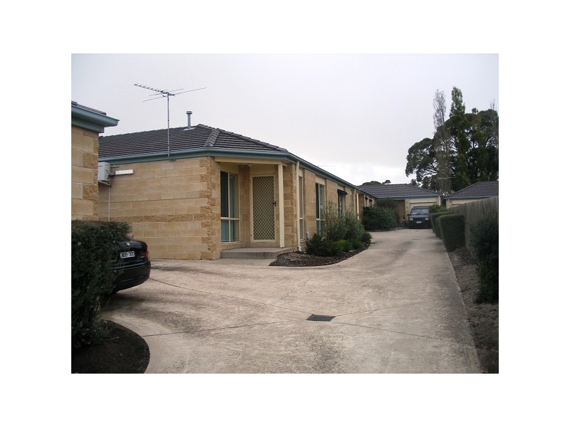 Unit 2, 25 Guelph Street, Somerville VIC 3912