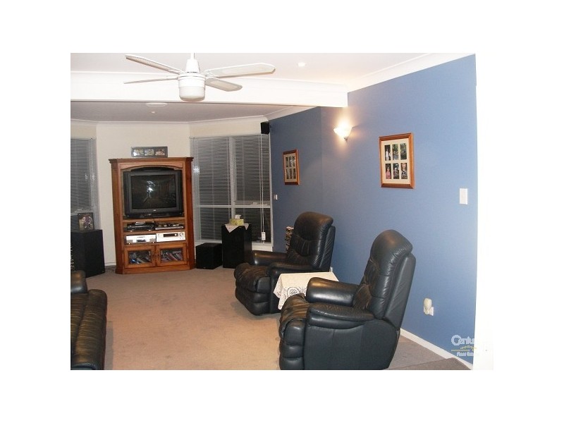 1 David Close, Somerville VIC 3912