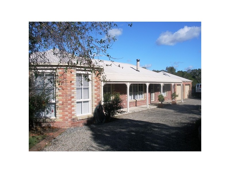 1 David Close, Somerville VIC 3912
