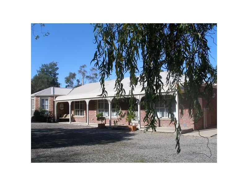 1 David Close, Somerville VIC 3912