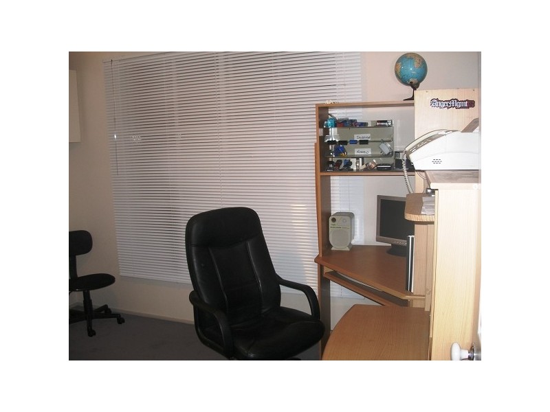 1 David Close, Somerville VIC 3912