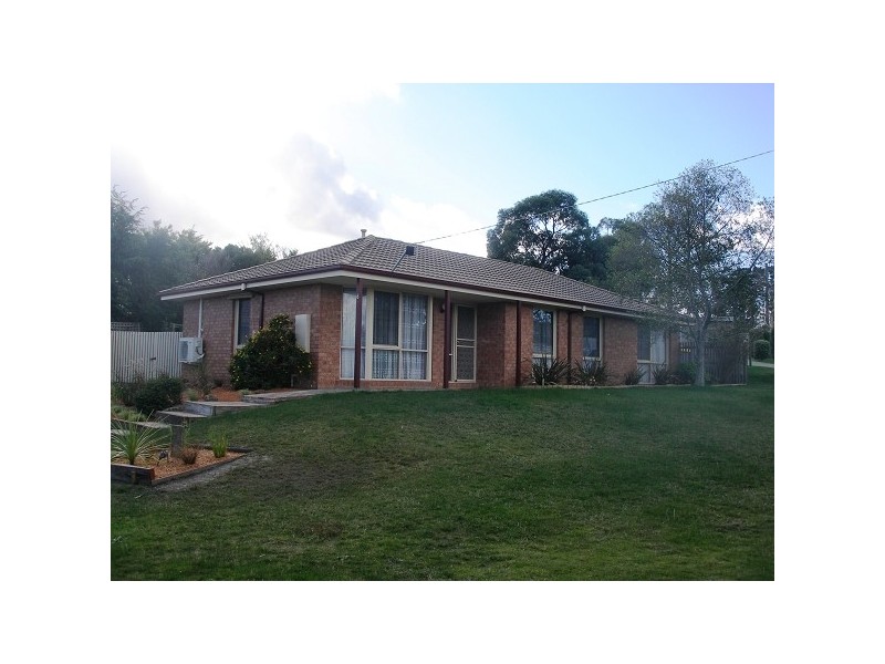 6 Unthank Court, Somerville VIC 3912