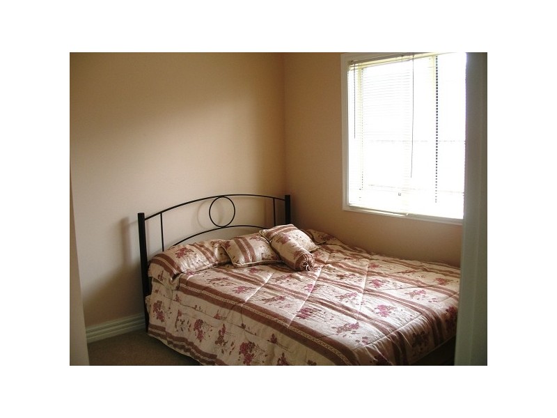 8 Matthew Circuit, Hastings VIC 3915