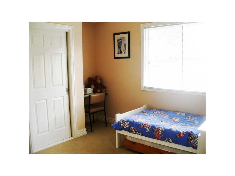 8 Matthew Circuit, Hastings VIC 3915