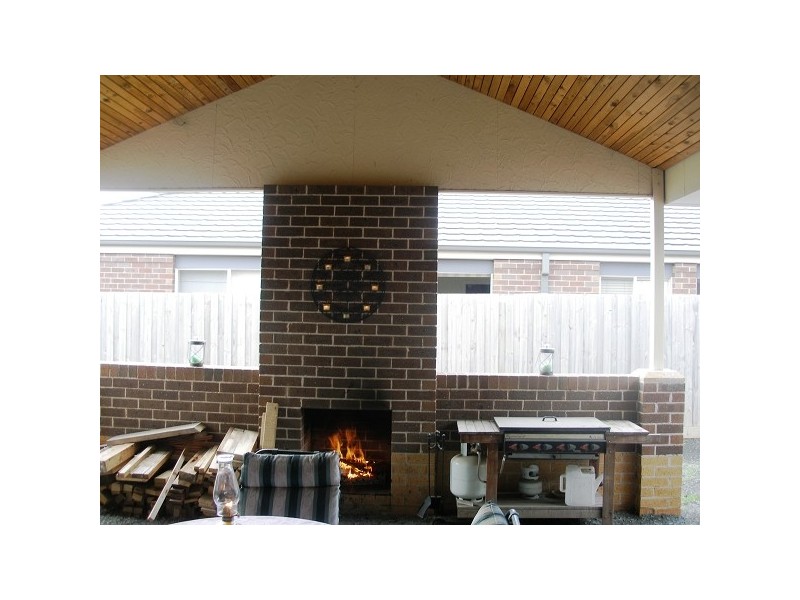 8 Matthew Circuit, Hastings VIC 3915