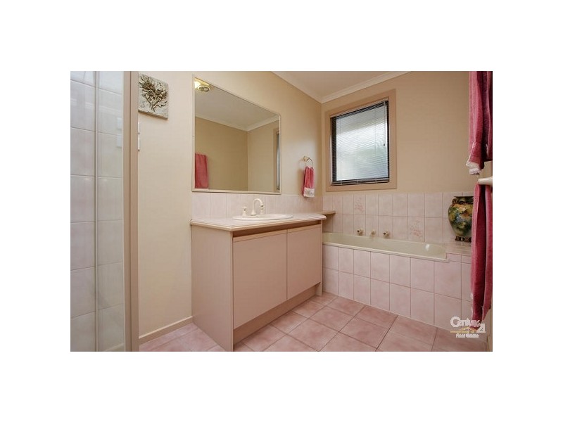 2/181 Bedford Road, Ringwood East VIC 3135