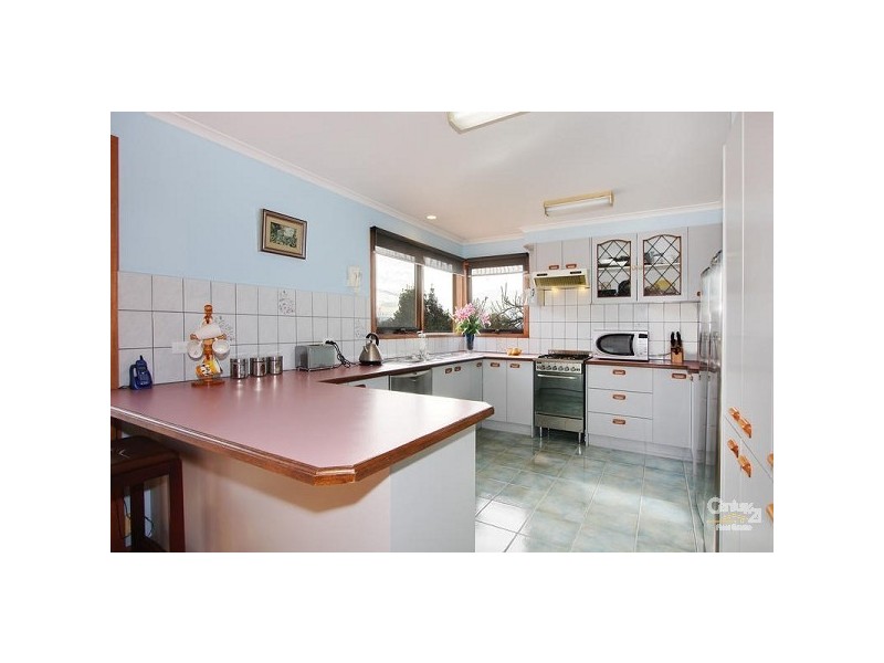 36 Parkvalley Drive, Chirnside Park VIC 3116